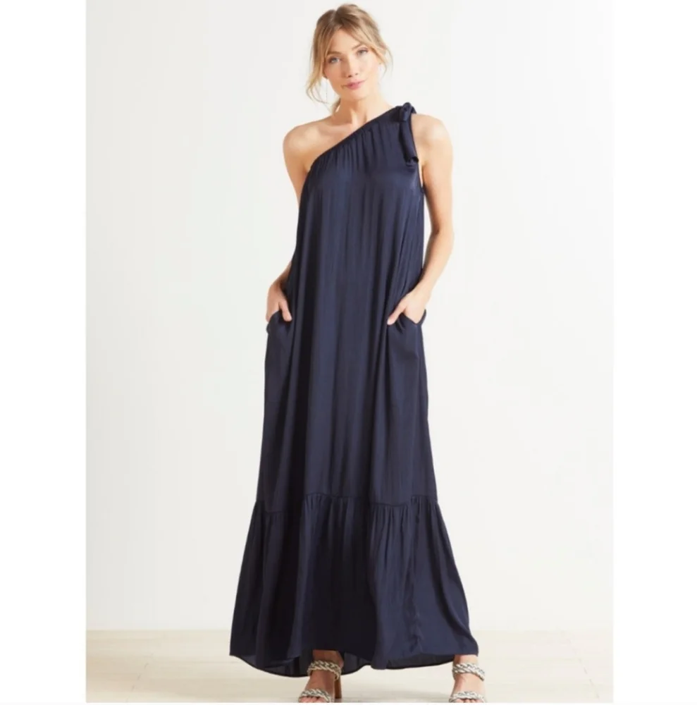 Evereve Hadley One Shoulder Maxi Dress women's small navy blue tiered satin - Picture 1 of 10